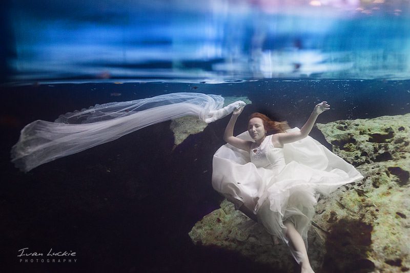 Cenote Trash the dress photographer - Carmen & Ivan- Ivan Luckie Photography