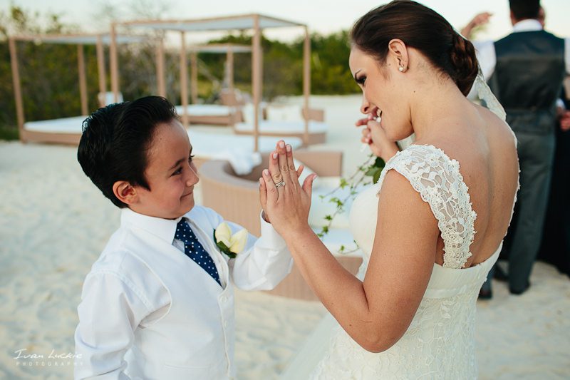 Erica and Luis - Hotel Hacienda Tres Rios wedding photography - Playa del Carmen - Ivan LuckiePhotography-35