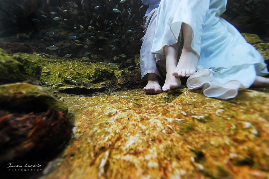 Cenote Azul - Underwater Cenote trash the dress - Ivan Luckie Photography