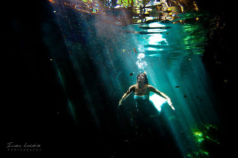 Underwater Cenote trash the dress - LuckiePhotography - mermaid bride