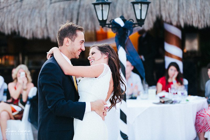 Ocean Coral & Turquesa Puerto Morelos- wedding photography - Erica+Benjamin - Ivan Luckie Photographer-64