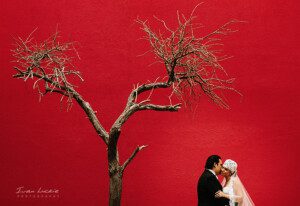 wedding creative photo - wedding day tips - By Ivan Luckie Photography