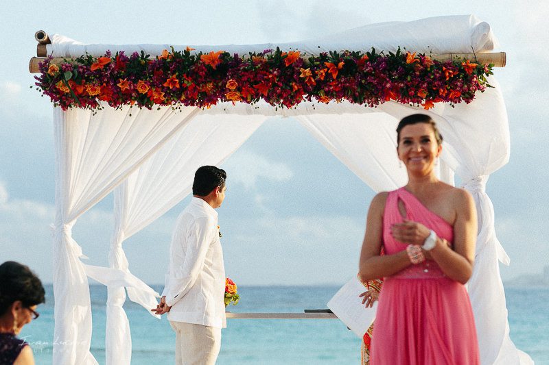 Deborah+Carlos - Amndala Beach Club Cancun Wedding Photographer- Ivan Luckie Photography-13