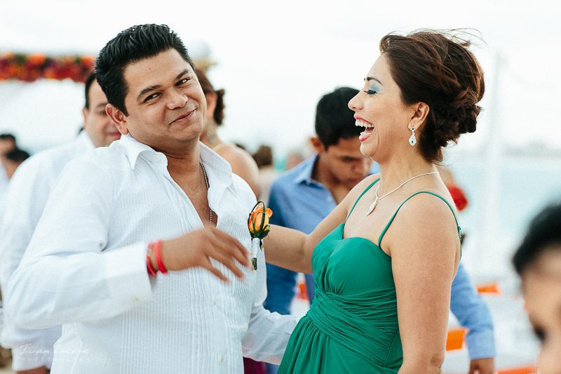Deborah+Carlos - Amndala Beach Club Cancun Wedding Photographer- Ivan Luckie Photography-28