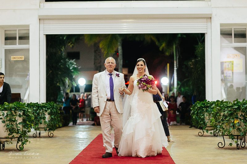 Deborah+Carlos - Amndala Beach Club Cancun Wedding Photographer- Ivan Luckie Photography-38