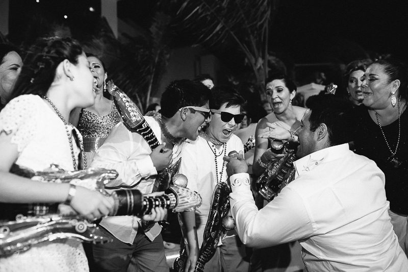 Deborah+Carlos - Amndala Beach Club Cancun Wedding Photographer- Ivan Luckie Photography-77