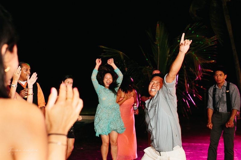 Mimi+Andy - Coral Beach Club wedding photographer - Ivan Luckie Photography-43