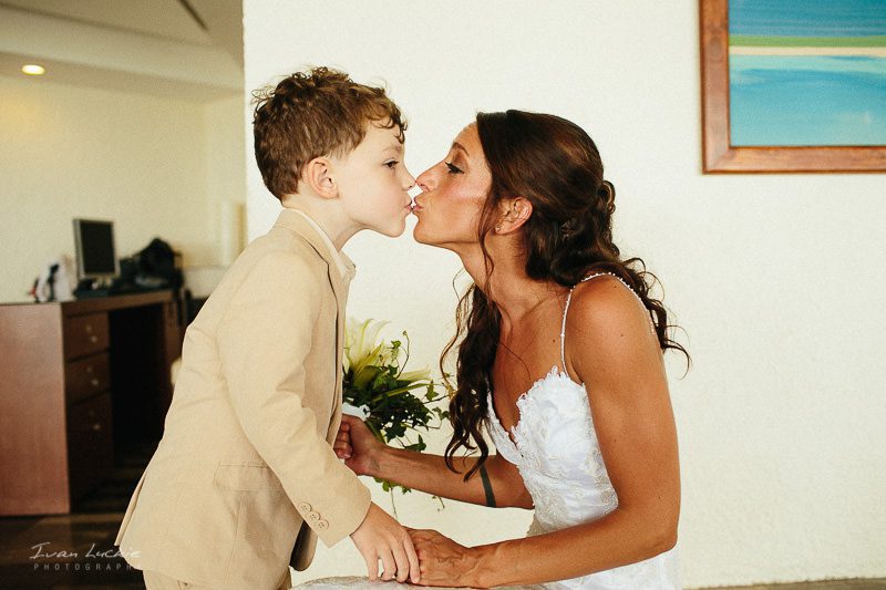 Sara+Tom - Dreams Cancun wedding photographer - Ivan Luckie Photography-10