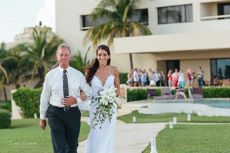 Sara+Tom - Dreams Cancun wedding photographer - Ivan Luckie Photography-27