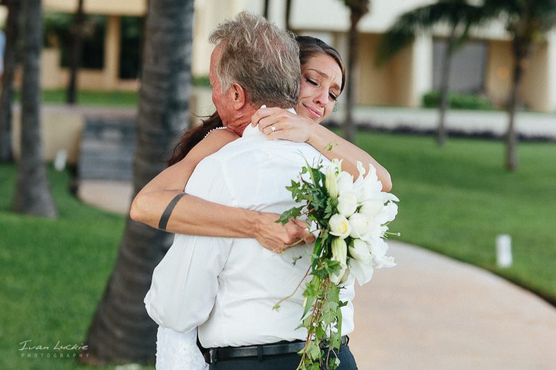 Sara+Tom - Dreams Cancun wedding photographer - Ivan Luckie Photography-61