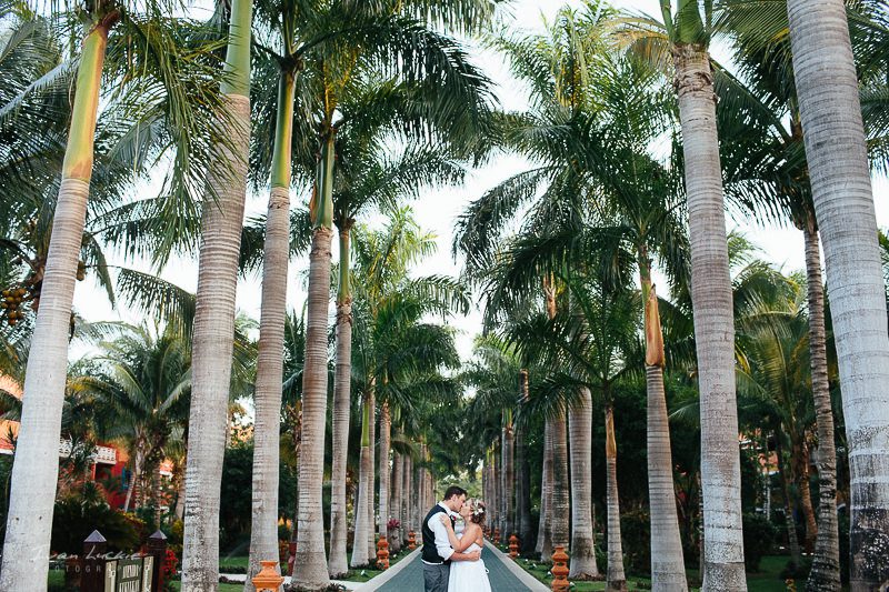 Brandie+Brian - Barcelo Riviera Maya Wedding Photographer- Ivan Luckie Photography-39