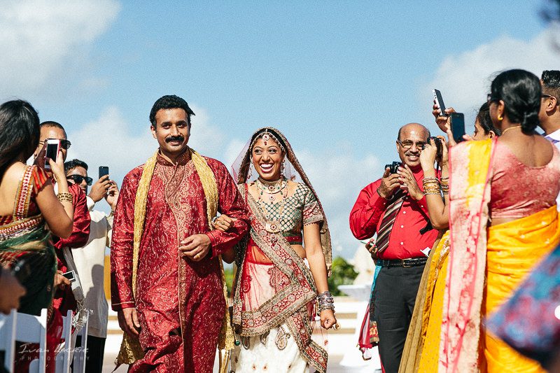 Trina+Tarang - Azul Sensatori Hindu Wedding Photographer- Ivan Luckie Photography-16
