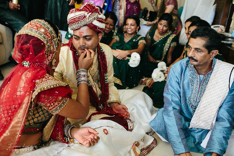 Trina+Tarang - Azul Sensatori Hindu Wedding Photographer- Ivan Luckie Photography-54