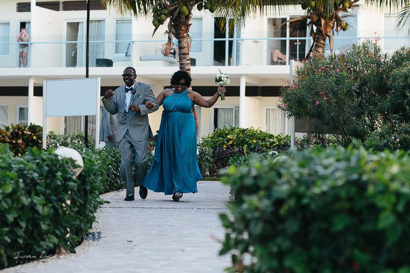 Sheila+Thomas - Azul Sensatori Cancun Wedding Photographer- Ivan Luckie Photography-38