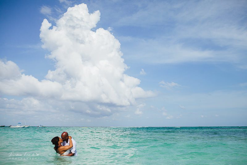 Sheila+Thomas - Azul Beach Riviera Cancun Wedding Photographer- Ivan Luckie Photography-83