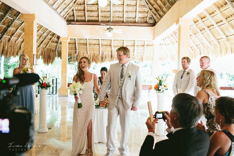 Kirsti+Michael - Iberostar Quetzal-Tucan wedding photographer - Ivan Luckie Photography-21