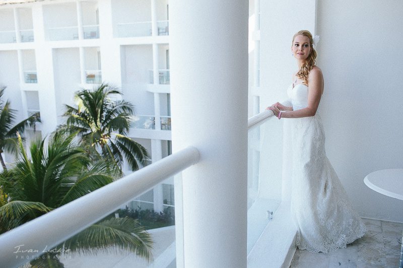 Jacqueline+Mark - Playacar Palace Wedding Photographer- Ivan Luckie Photography-6