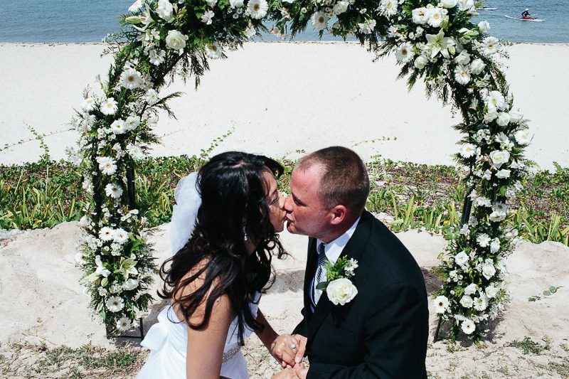 Belinda+Brian - Sanchos Beach Club Cozumel Wedding Photographer - Ivan Luckie Photography-11