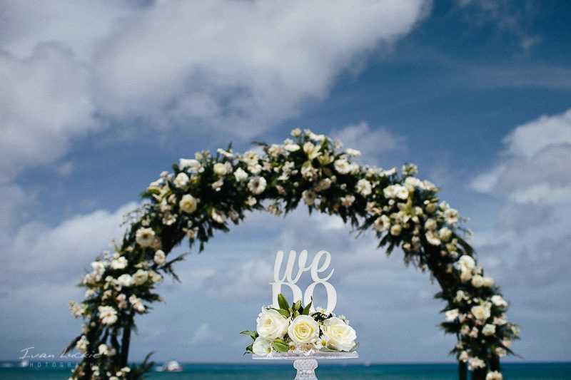 Belinda+Brian - Sanchos Beach Club Cozumel Wedding Photographer - Ivan Luckie Photography-15