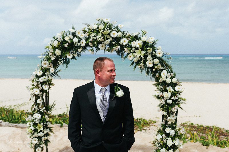 Belinda+Brian - Sanchos Beach Club Cozumel Wedding Photographer - Ivan Luckie Photography-31