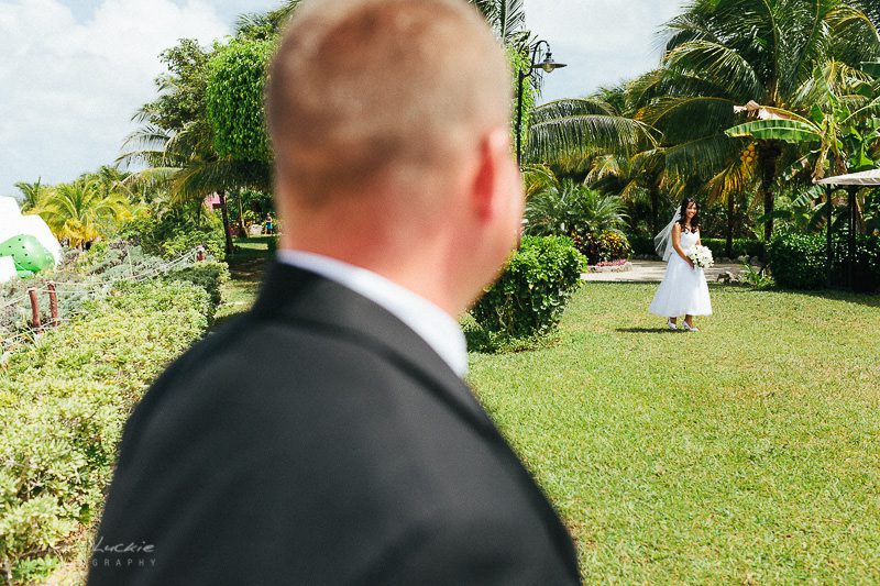 Belinda+Brian - Sanchos Beach Club Cozumel Wedding Photographer - Ivan Luckie Photography-32