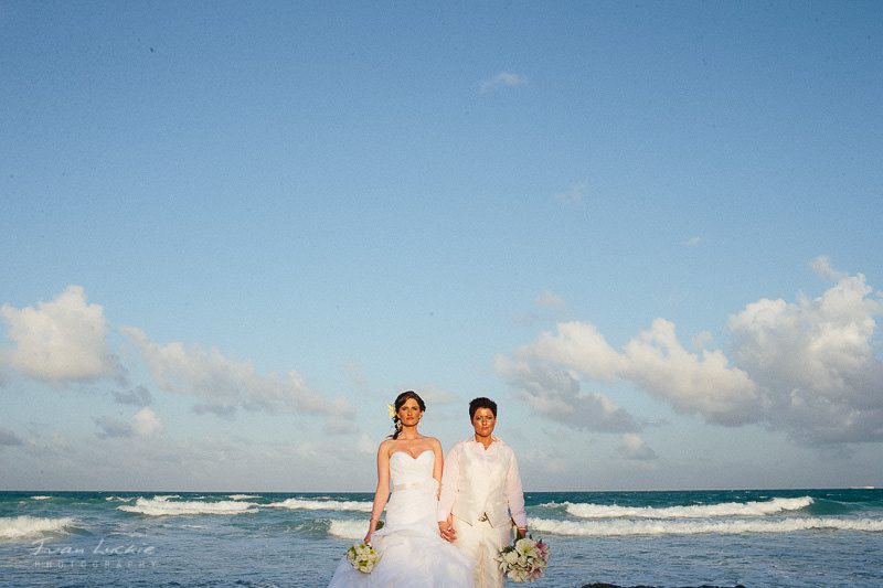 Laura+Christina - Valentin Imperial Maya wedding photographer - Ivan Luckie Photography-37