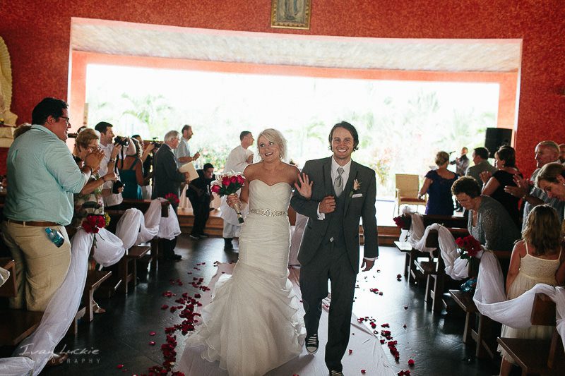 Teresa+Roman  -  Barcelo Maya Colonial wedding photographer - Ivan Luckie Photography-25