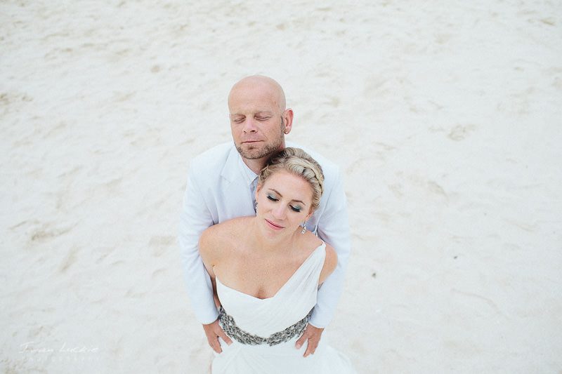 Jessi+Kevin - Wedding Photographer Playacar palace - Ivan Luckie Photography-62