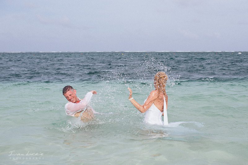 Trina+Darcy - Now Sapphire Cancun wedding photographer - Ivan Luckie Photography-110