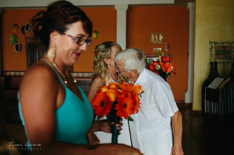 Trina+Darcy - Now Sapphire Cancun wedding photographer - Ivan Luckie Photography-25