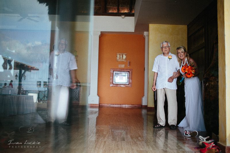 Trina+Darcy - Now Sapphire Cancun wedding photographer - Ivan Luckie Photography-29