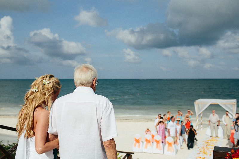 Trina+Darcy - Now Sapphire Cancun wedding photographer - Ivan Luckie Photography-30