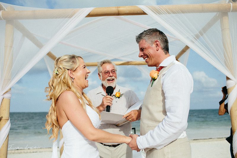 Trina+Darcy - Now Sapphire Cancun wedding photographer - Ivan Luckie Photography-35