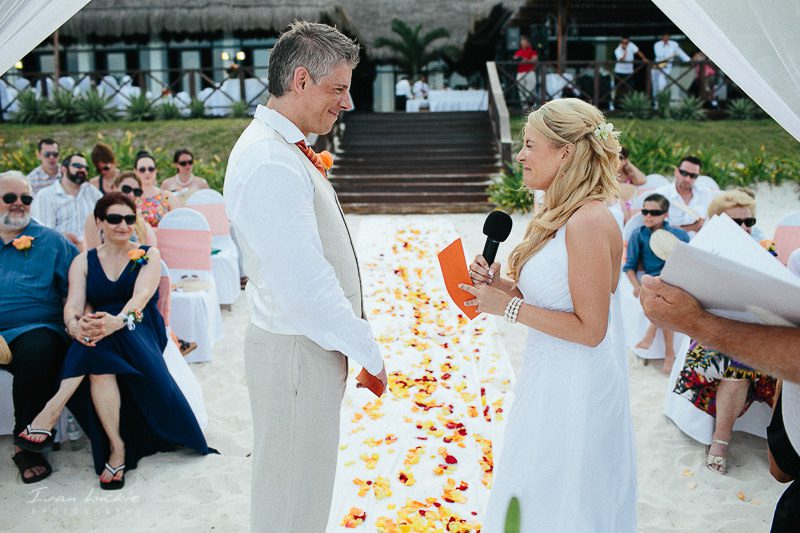 Trina+Darcy - Now Sapphire Cancun wedding photographer - Ivan Luckie Photography-40