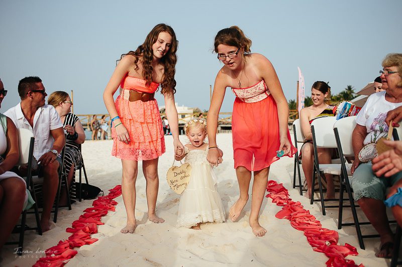 wedding Jana and Benjamin Fenix Beach Club Isla Mujeres-10