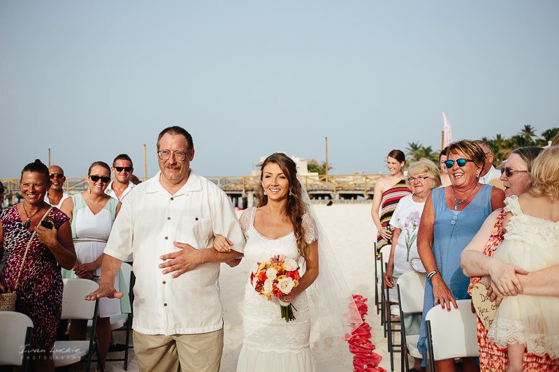 wedding Jana and Benjamin Fenix Beach Club Isla Mujeres-13