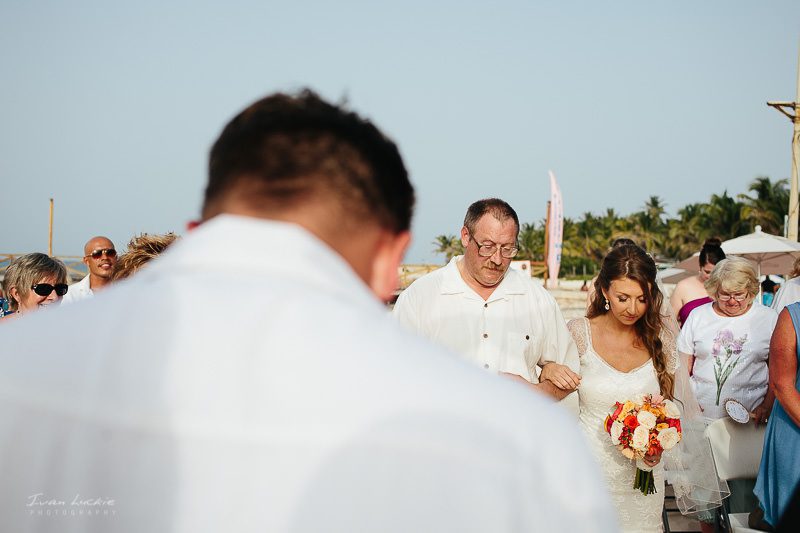 wedding Jana and Benjamin Fenix Beach Club Isla Mujeres-15