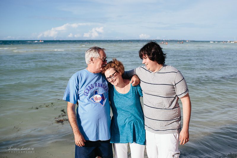 Abezgauz Family portrait in Dreams Sands Cancun-7