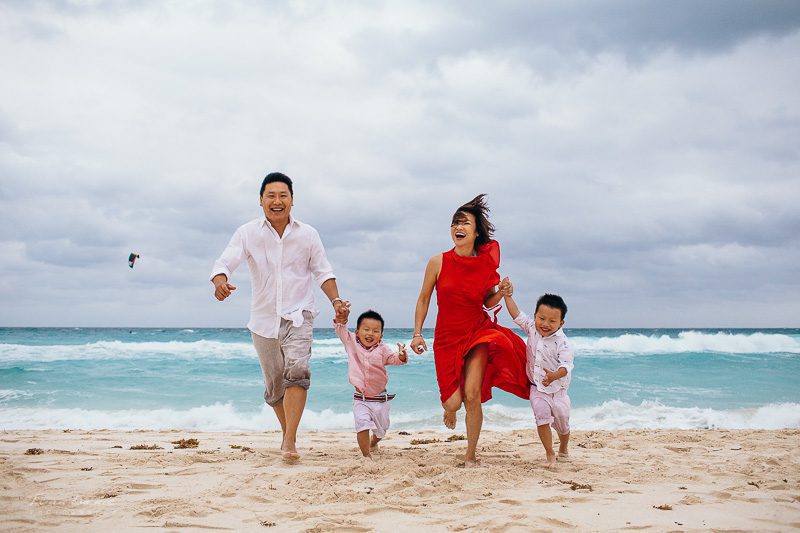 Xie Family -  Cancun Family lifestyle photographer - Ivan Luckie Photography-23