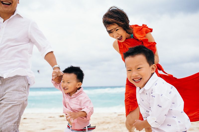Xie Family -  Cancun Family lifestyle photographer - Ivan Luckie Photography-24