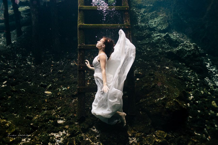 Underwater Cenote Trash the Dress - Gran Cenote Tulum-3