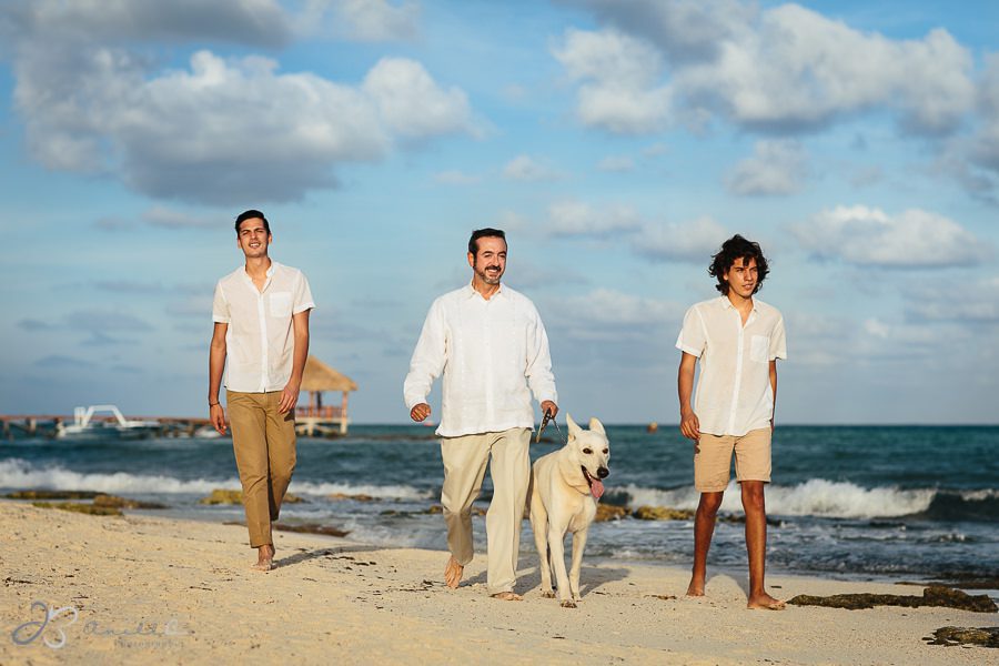 Playa del Carmen family lifestyle portraits