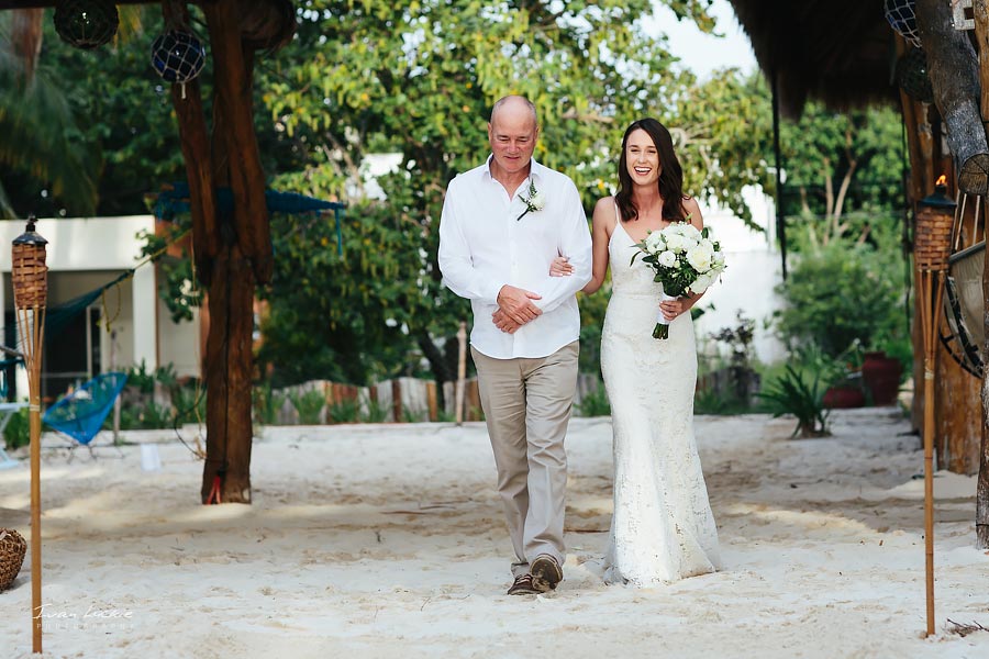Bride and Dad walking down the aisle - Isla Mujeres