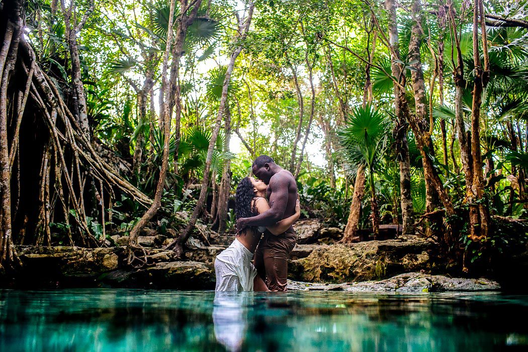 Cancun - Riviera Maya - wedding Photographer - Cenote portraits